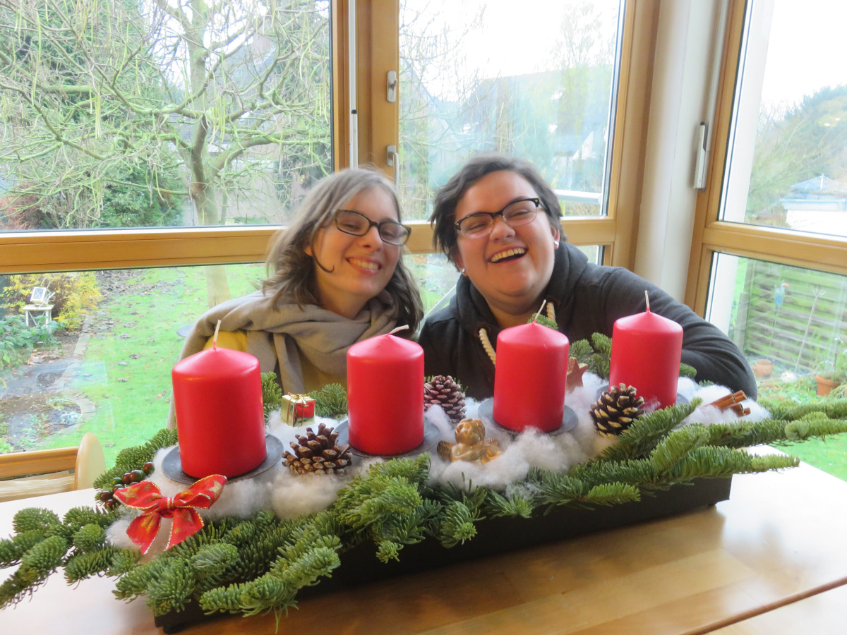 Happy Advent Wreath Makers.